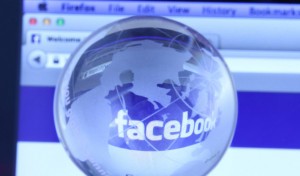 Facebook Erhöht die Prämien für Ad-Verwandte Flaws