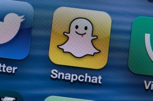 Los estudiantes-mantener-en-uso-Snapchat